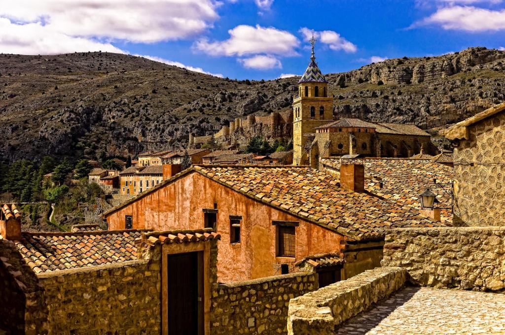 Hotel Albanuracin Albarracín Exterior photo